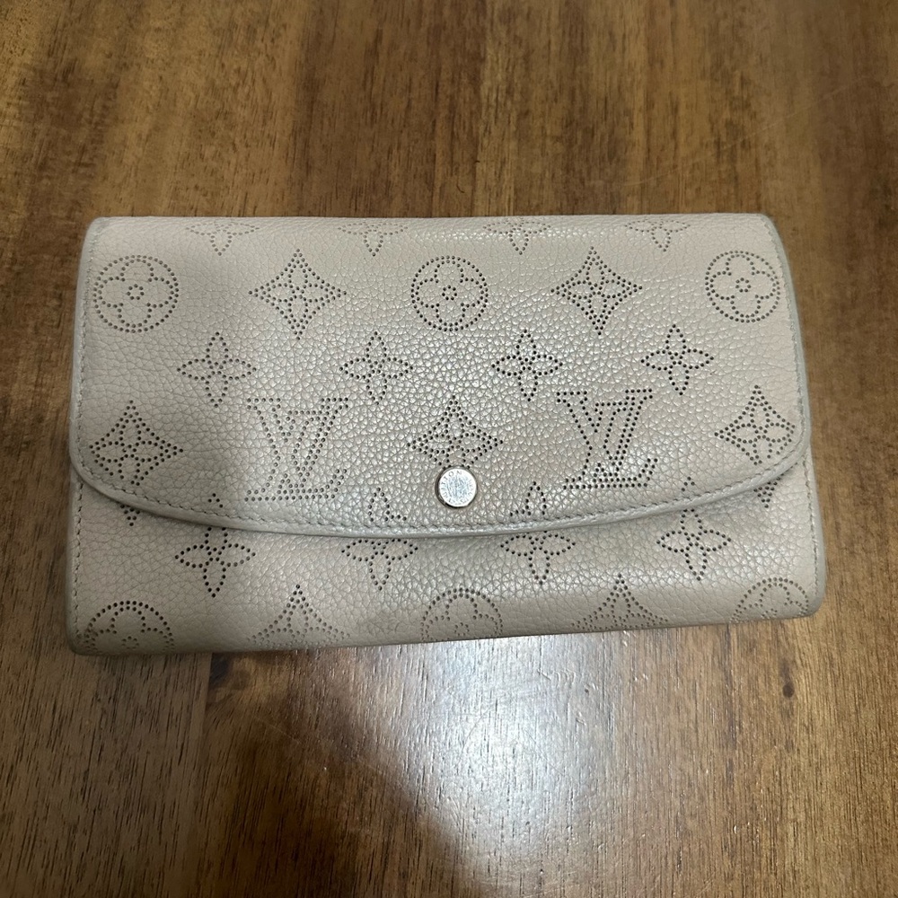 LV Iris Mahina Leather Wallet